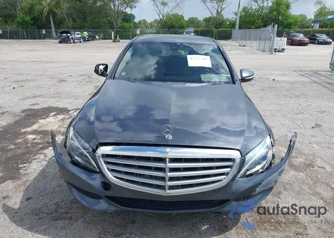 2015 Mercedes-Benz C 300 4Matic/Luxury 4Matic/Sport 4Matic из США, поврежденный, VIN 55SWF4KB0FU023429